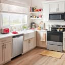 30-inch Electric Range with Extra-Large Oven Window view 4