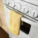 20-inch Gas Range with Compact Oven Capacity view 4
