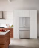 800 Series French Door Bottom Mount Refrigerator 36'' Brushed steel view 5
