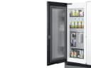 Bespoke 3-Door French Door Refrigerator (30 cu. ft.) - with Family Hub™ in White Glass view 3
