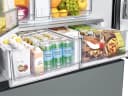 Bespoke 3-Door French Door Refrigerator (30 cu. ft.) - with Family Hub™ in White Glass view 4
