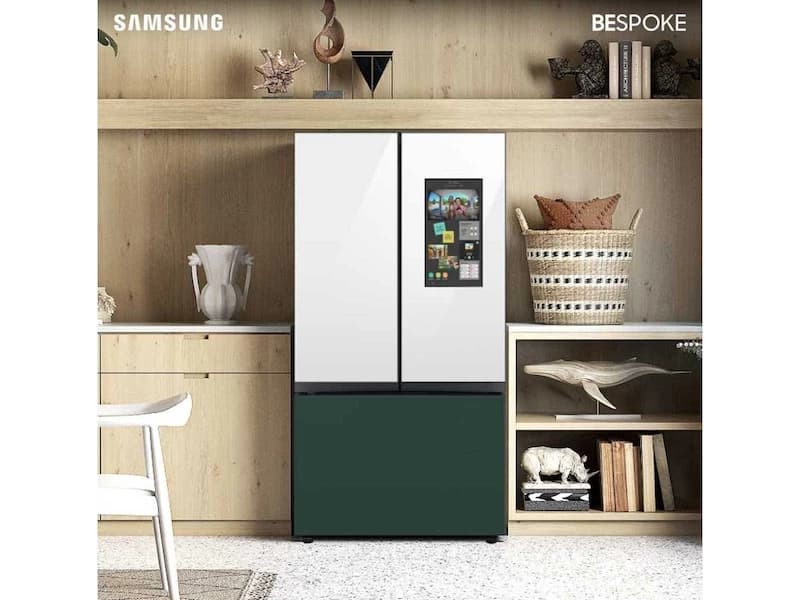 Bespoke 3-Door French Door Refrigerator (24 cu. ft.) – with Top Left and Family Hub Panels