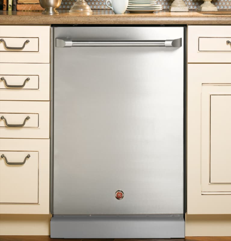 GE Series Dishwasher with SmartDispense Technology