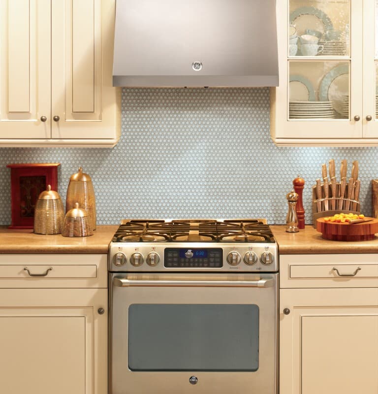 GE Series 30" Free-Standing Range with Baking Drawer