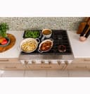 CAFÉ™ 36" Commercial-Style Gas Rangetop with 6 Burners (Natural Gas) view 20