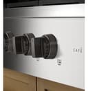 CAFÉ™ 36" Commercial-Style Gas Rangetop with 6 Burners (Natural Gas) view 3