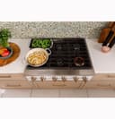 CAFÉ™ 36" Commercial-Style Gas Rangetop with 6 Burners (Natural Gas) view 22