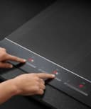 24" Series 7 4 Zone Induction Cooktop, with SmartZone view 2