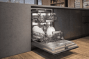 400 series Dishwasher 24'' Variable hinge for special installation situations view 3