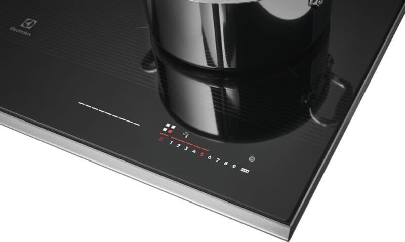 30" Induction Cooktop