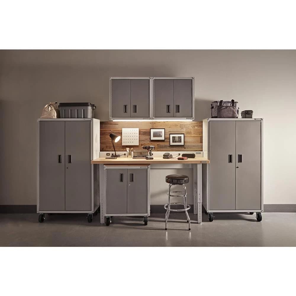 6' Wide 9-Outlet Workbench Powerstrip