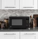 0.9 Cu. Ft. Capacity Countertop Microwave Oven view 7