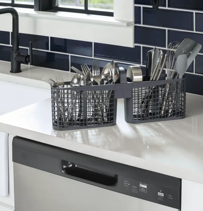 Dishwasher with Front Controls view 5