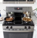 Ge® 30" Free-standing Gas Range view 7