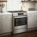 800 Series Dual Fuel Slide-in Range 30'' view 6