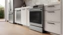 500 Series Induction Freestanding Range 30'' view 8