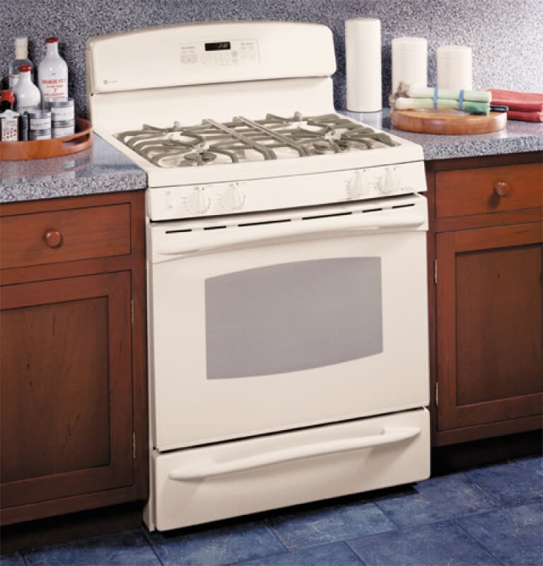 Free-Standing Self-Clean Gas Range