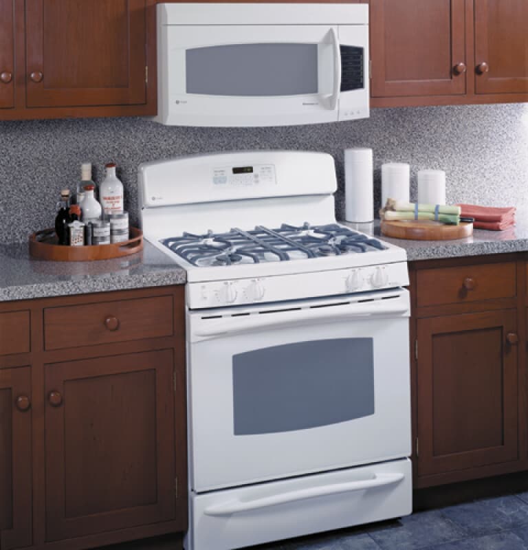 Free-Standing Self-Clean Gas Range