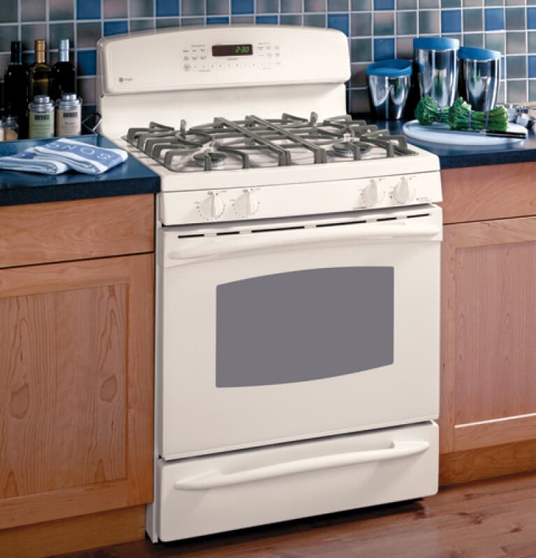 Free-Standing Self-Clean Convection Gas on Glass Range with Warming Drawer