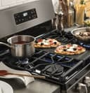 Ge® 30" Free-standing Gas Range view 5