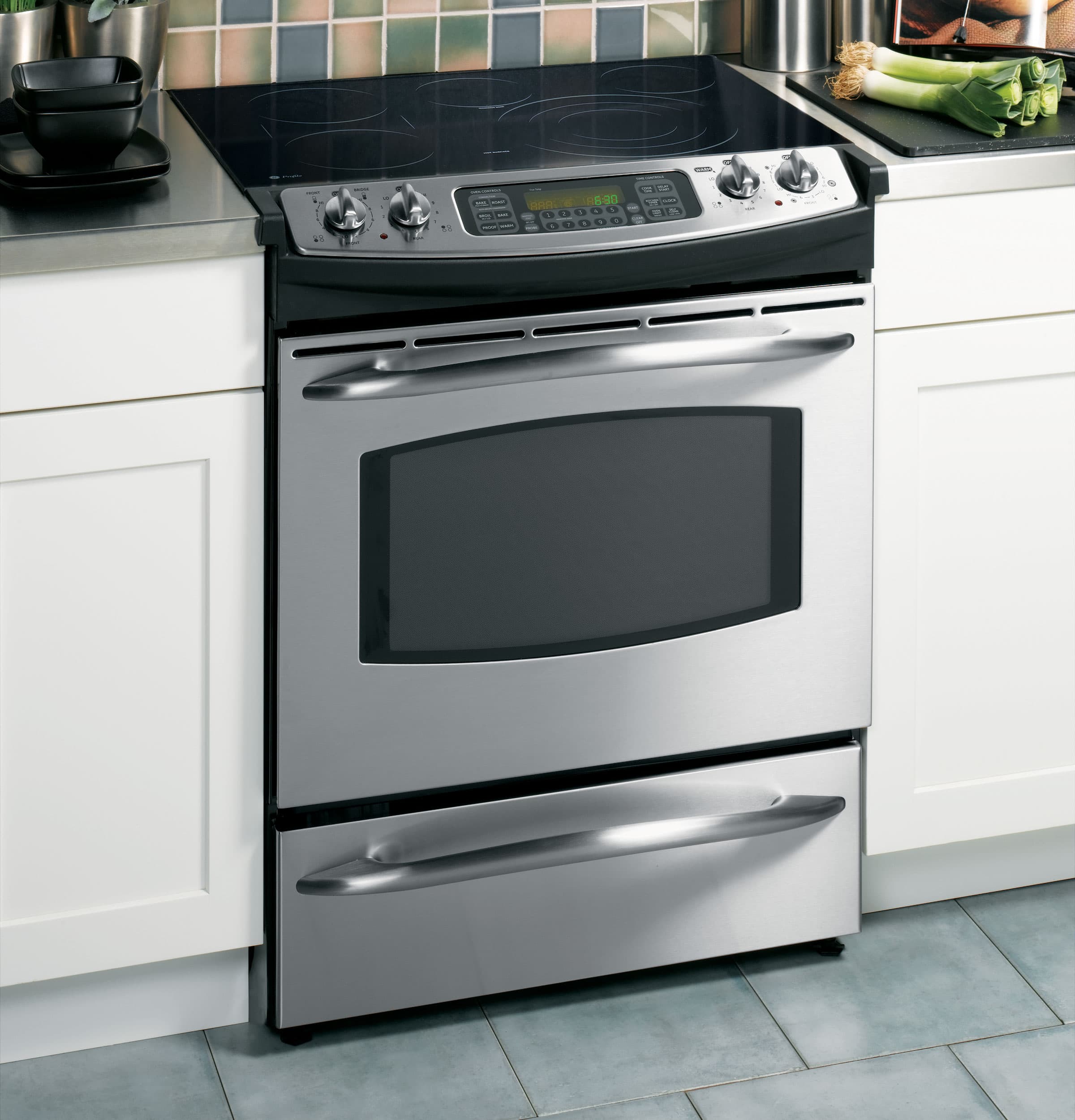 30" Slide-In Electric Range