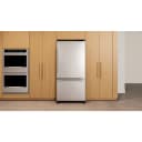22 Cu. Ft. 33-inch Standard-depth Bottom Mount Refrigerator With Right Door Swing view 6