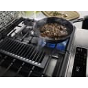 30-inch 4-burner Dual Fuel Downdraft Slide-in Range view 6