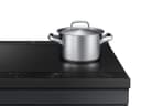 Bespoke 6.3 cu. ft. Smart Slide-In Induction Range with Ambient Edge Lighting™ & Air Sous Vide in Matte Black Steel view 9