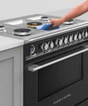 36" Series 9 Classic 5 Burner Dual Fuel Self-Cleaning Range view 5