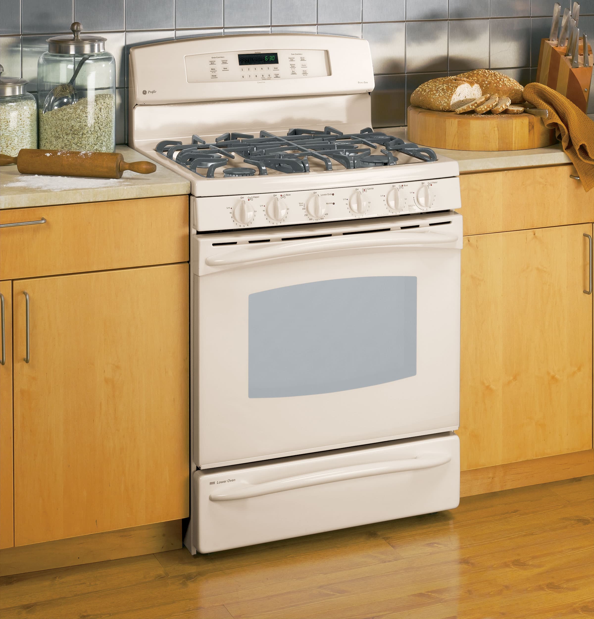 30" Dual-Fuel Range with Baking Drawer