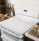 Series 30" Free-Standing Electric Double Oven Convection Range view 7