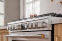30” Gas Range with No Preheat + Air Fry, Includes Air Fry Tray view 6