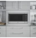 2.2 Cu. Ft. Built-In Sensor Microwave Oven view 4