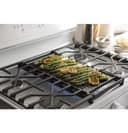 Series 30" Free-Standing Gas Convection Range view 4