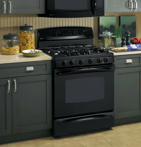 30" Free-Standing Gas Range with Baking Drawer