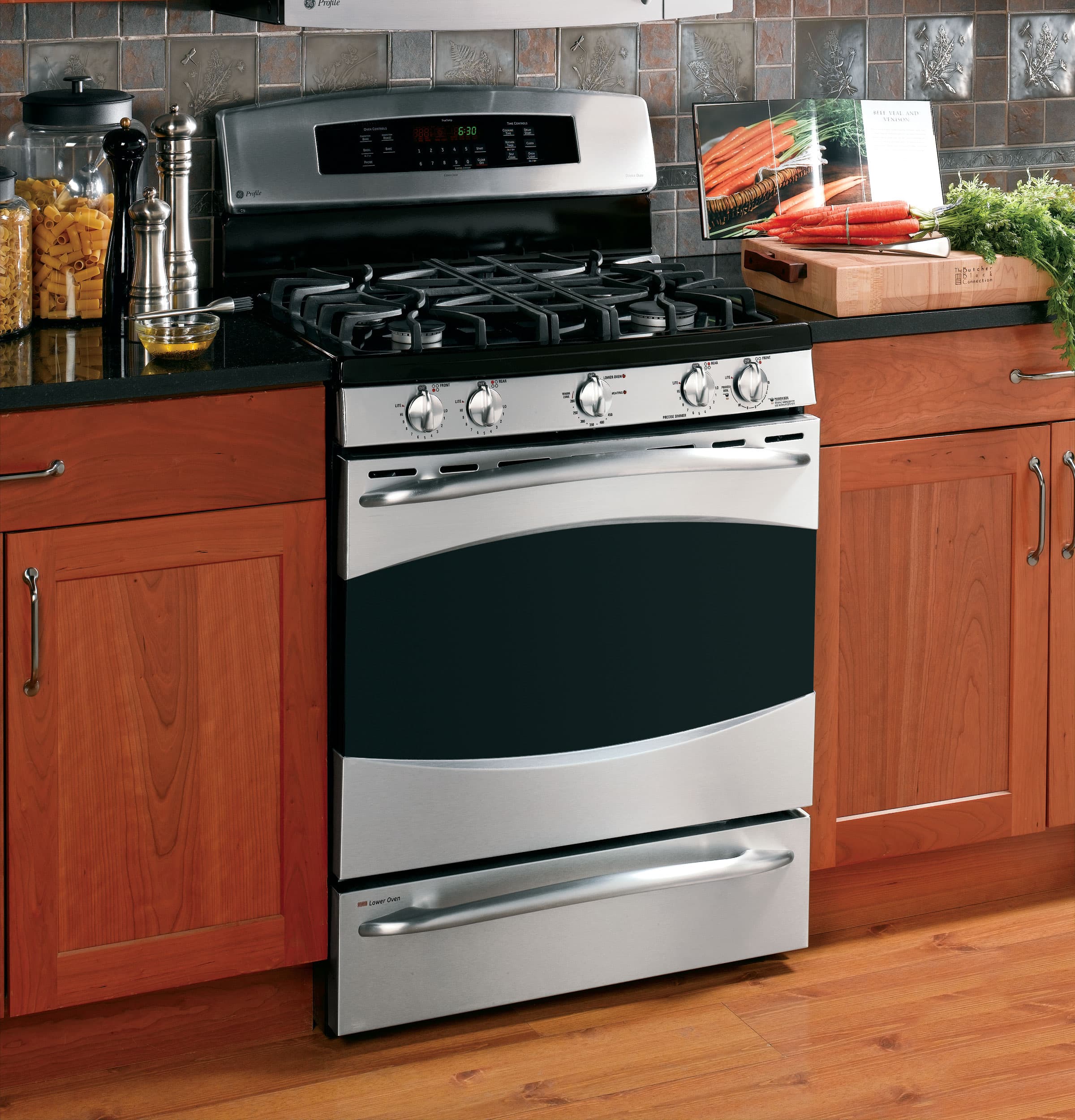 30" Free-Standing Range with Baking Drawer