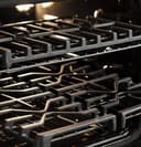 Series 30" Free-Standing Gas Convection Range with Warming Drawer view 16