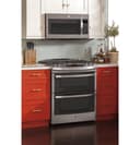 Series 30" Slide-In Front Control Double Oven Gas Range view 6