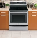 Series 30" Free-Standing Induction and Convection Range with Warming Drawer view 2