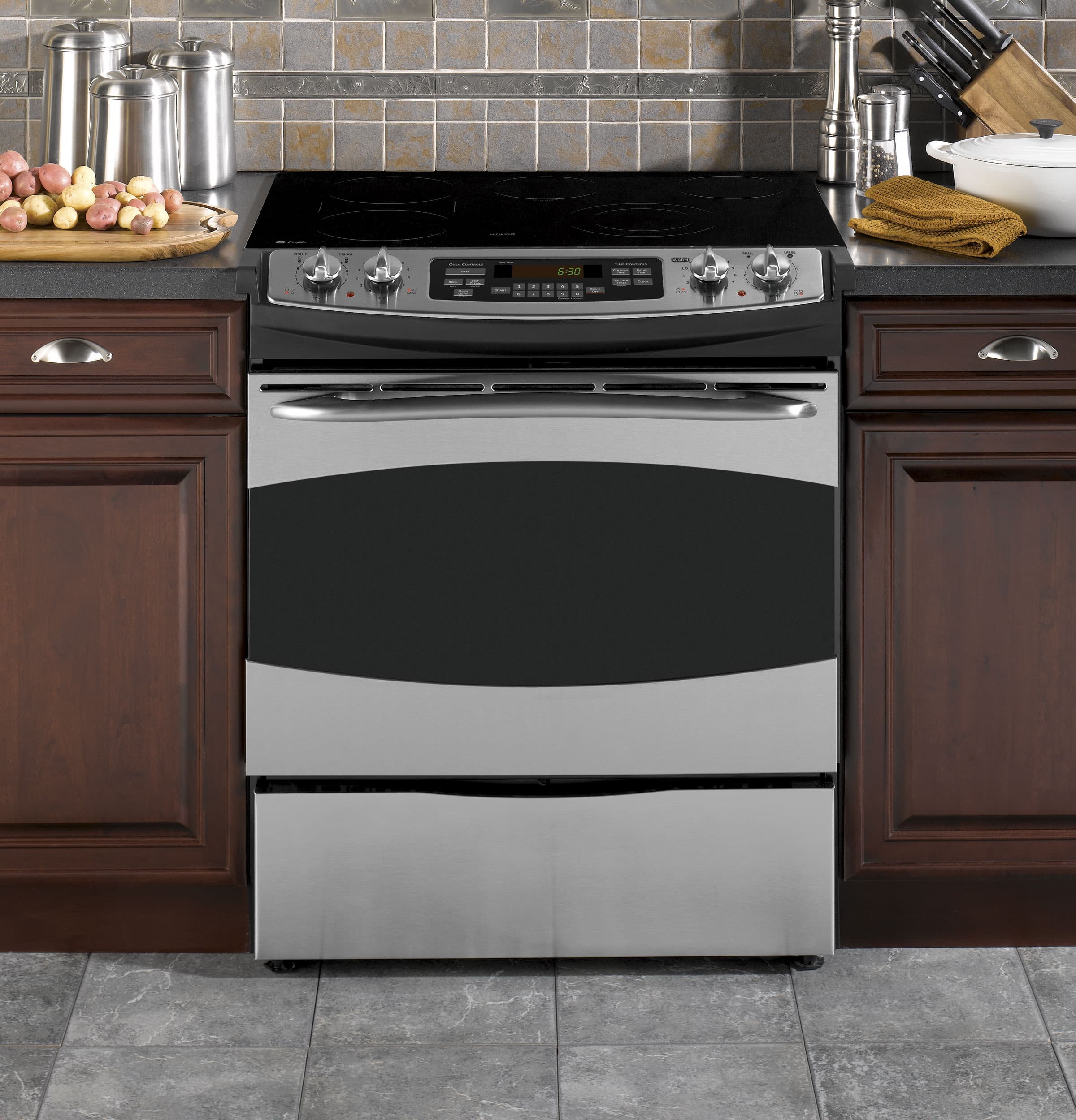 30" Slide-In Electric Range