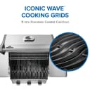 Rogue® 425 Gas Grill view 6