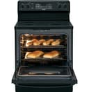 Hotpoint® 30" Free-Standing Electric Range view 4
