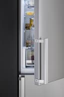 31 inch Freestanding Bottom Mount Refrigerator with Ice Maker view 3