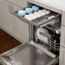 800 Series Dishwasher 24'' view 7