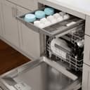 800 Series Dishwasher 24'' view 5