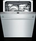 300 Series Dishwasher 24'' view 2