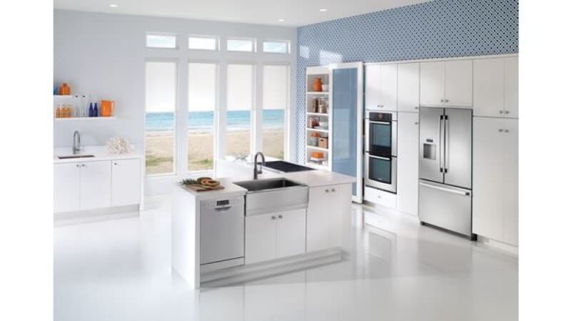 Recesssed Handle Dishwasher