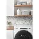 Swash® Smells Like Vacation HE Ultra-Concentrated Liquid Laundry Detergent view 3