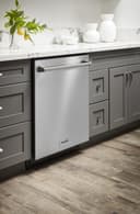 24 Inch Built-in Dishwasher In Stainless Steel view 5