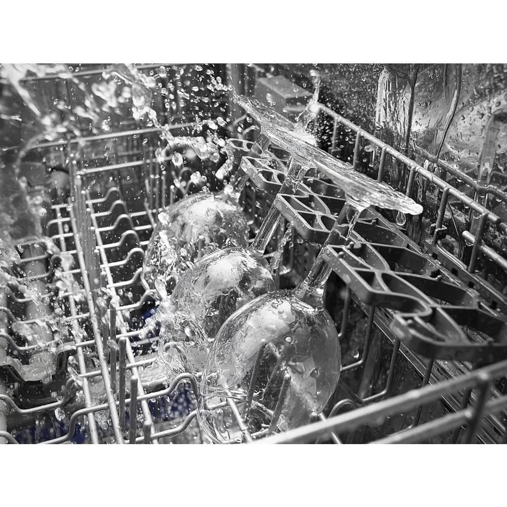 ENERGY STAR® certified dishwasher with Sensor cycle